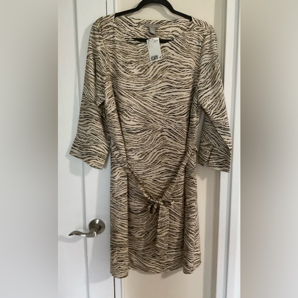 H&M zebra print dress w/tie belt. Size Large. NWT - Picture 1 of 2